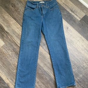 Women’s Lee Curvy-fit Size 4 Petite Jeans